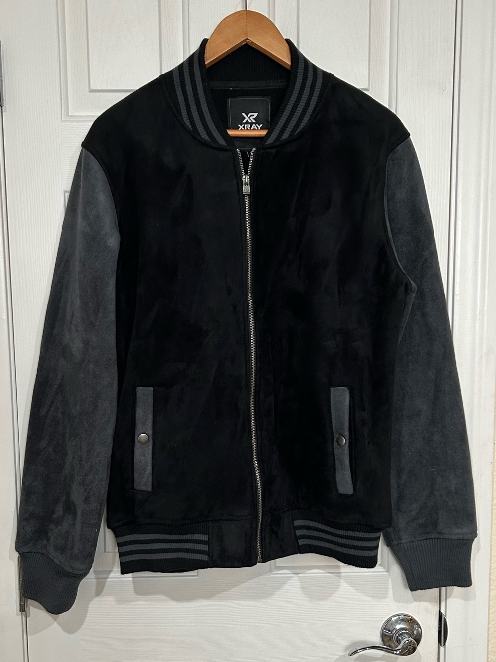 ⁠Xray Jeans Men's Black Faux Suede Bomber Jacket Size Large L⁠